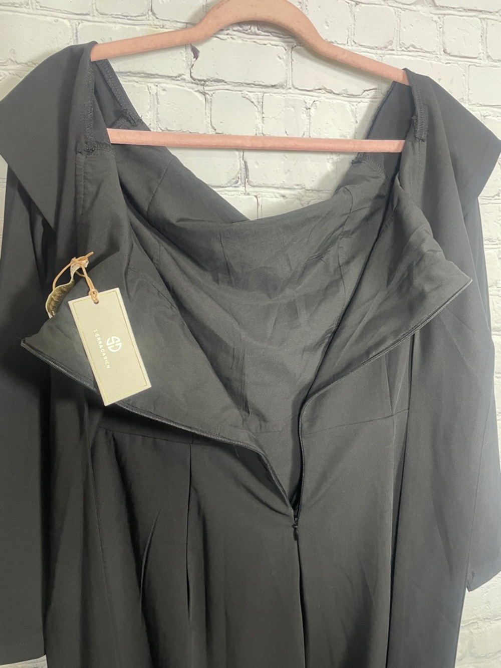NWT Sierra Darien Black Cocktail Party Dress Off Shoulder Jumpsuit Medium - Picture 9 of 10